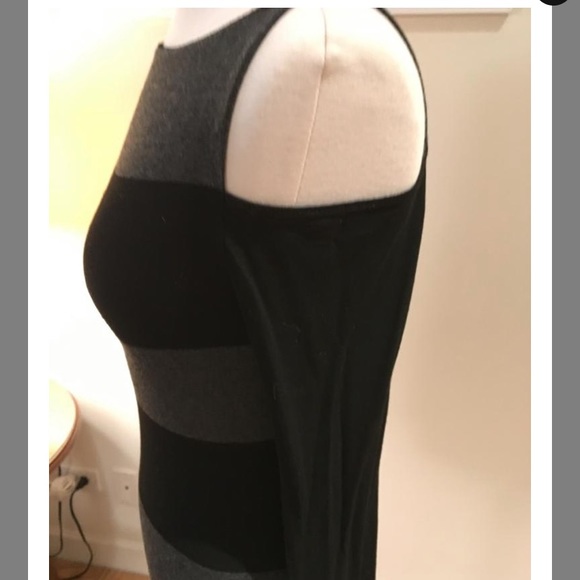 Bailey 44 ✨ Cold Shoulder Wide Stripes Tunic NWOT - Picture 3 of 4